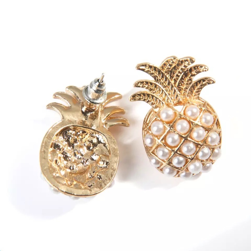 'Make the Cut' Pineapple Pearl Bead Accent Earring - Picture 5 of 8